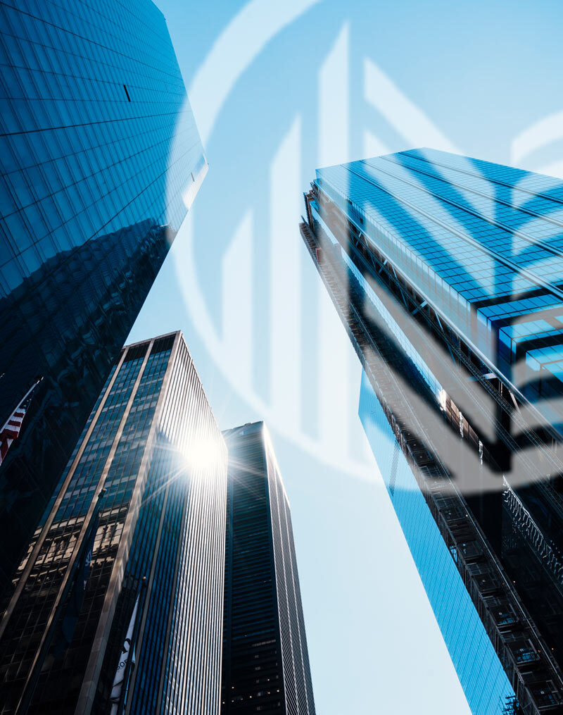 مباني المكاتب الشاهقة ذات المرايا